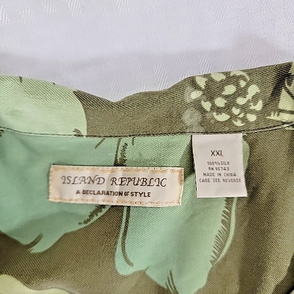 Island Republic Men’s 2XL 100% Silk Hawaiian Shirt Green Floral Button Up - Picture 6 of 6